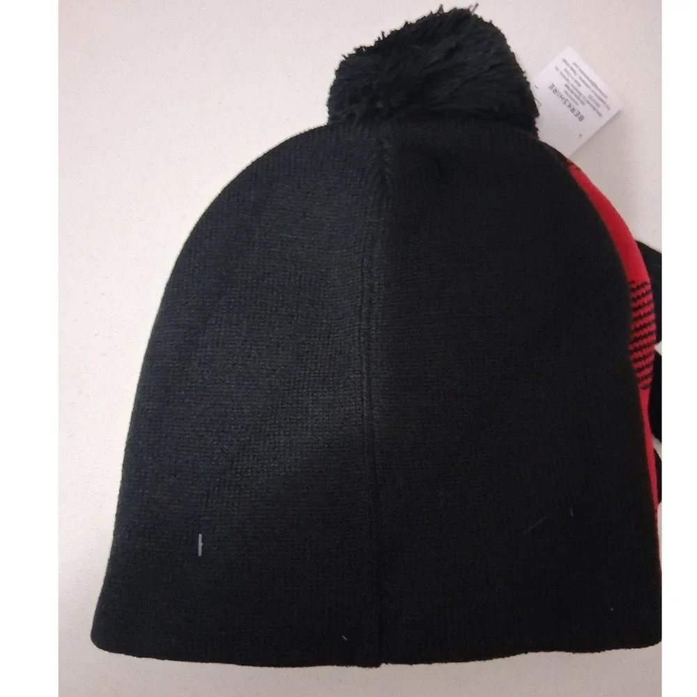BE NY Kids Buffalo Plaid 2 Beanie Hats and Gloves Set Red Black Winter Warm